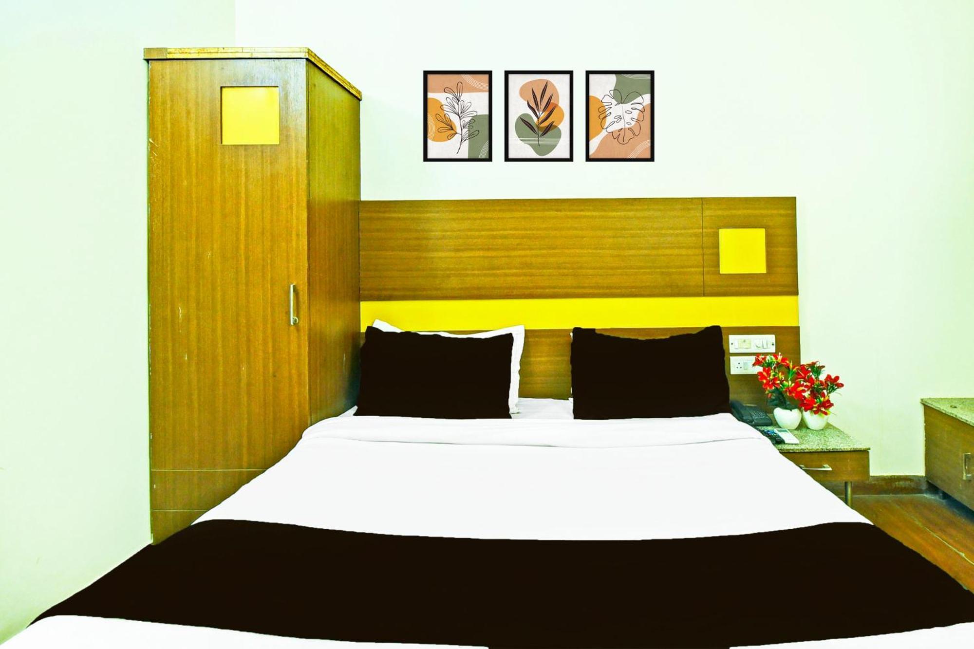 Super Townhouse Amrapali Circle Formerly Hotel Aqua Jaipur Exterior photo