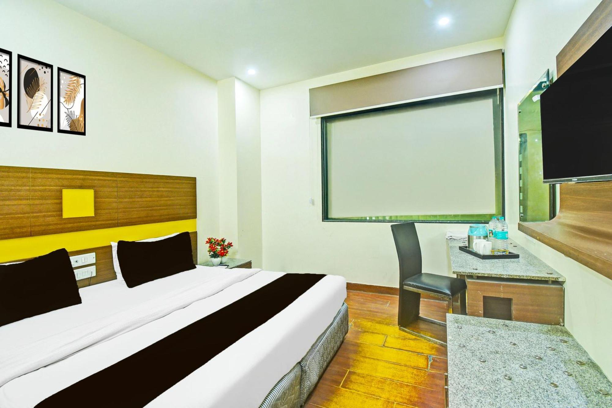 Super Townhouse Amrapali Circle Formerly Hotel Aqua Jaipur Exterior photo